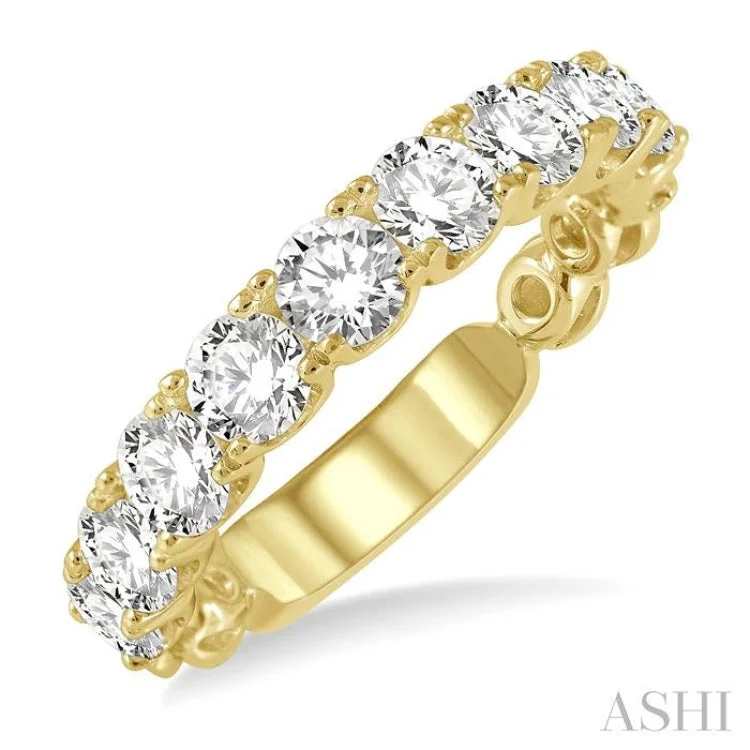 Custom Gold Rings for Men-2.00 ctw Lattice Round Cut Diamond Wedding Band in 14K Yellow Gold