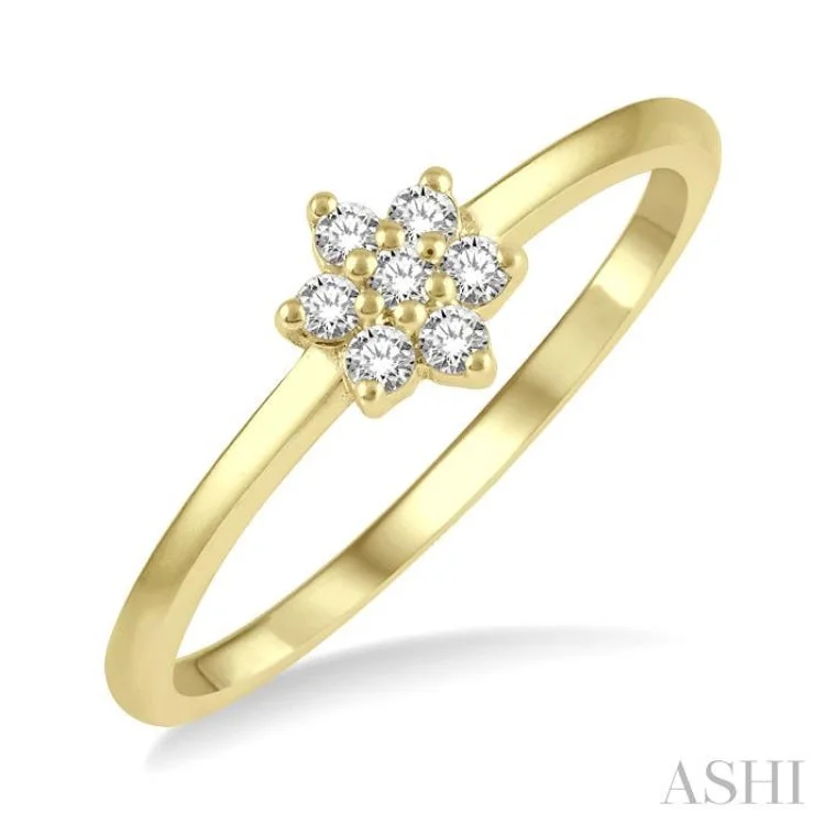 Vintage Promise Rings for Women-1/8 ctw Floral Round Cut Diamond Petite Fashion Ring in 14K Yellow Gold