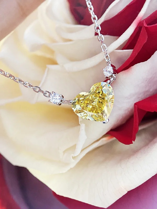 Yellow Diamond [with Chain]]