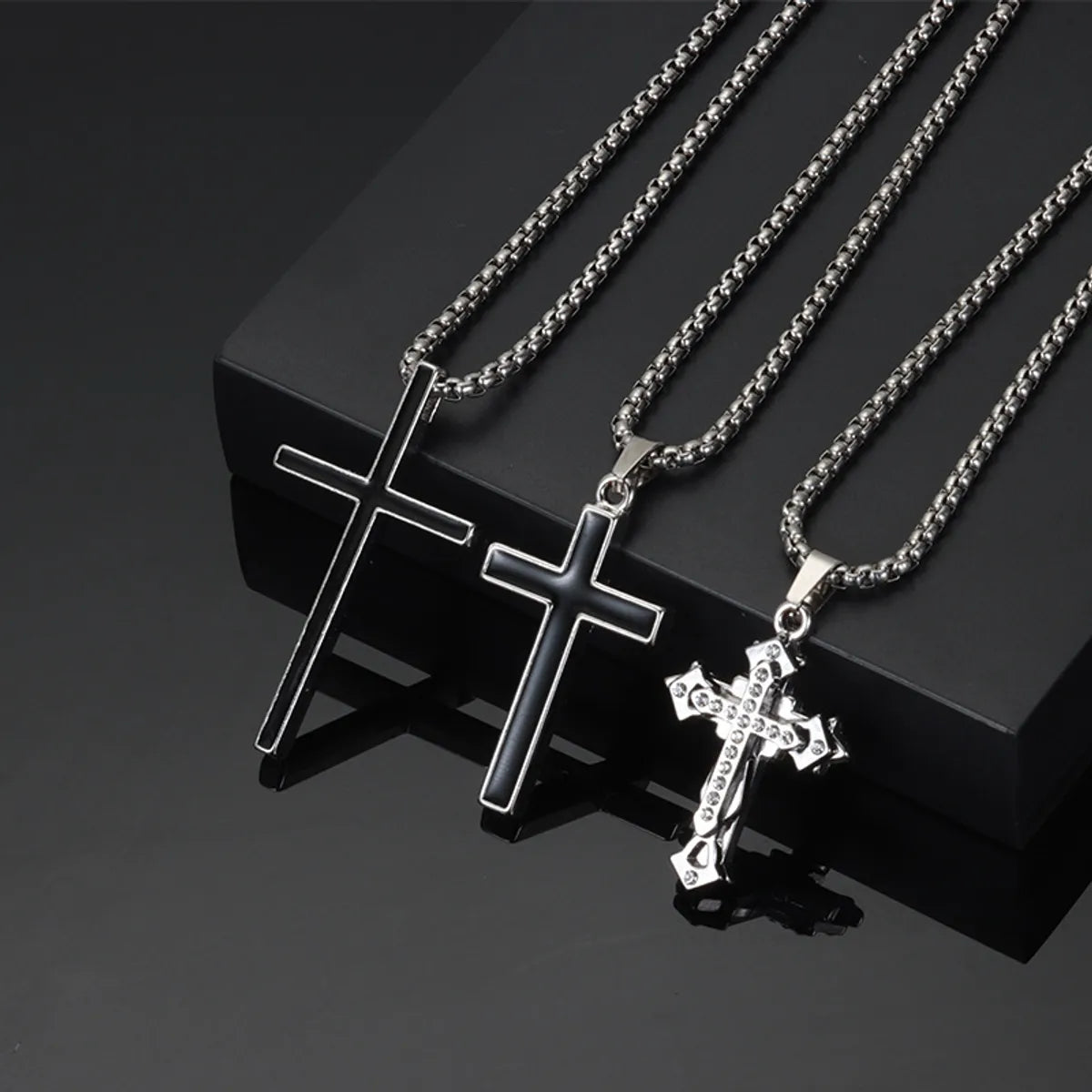 Valentine's Day Necklaces-Casual Simple Style Cross Alloy Titanium Steel Enamel Inlay Rhinestones Unisex Pendant Necklace