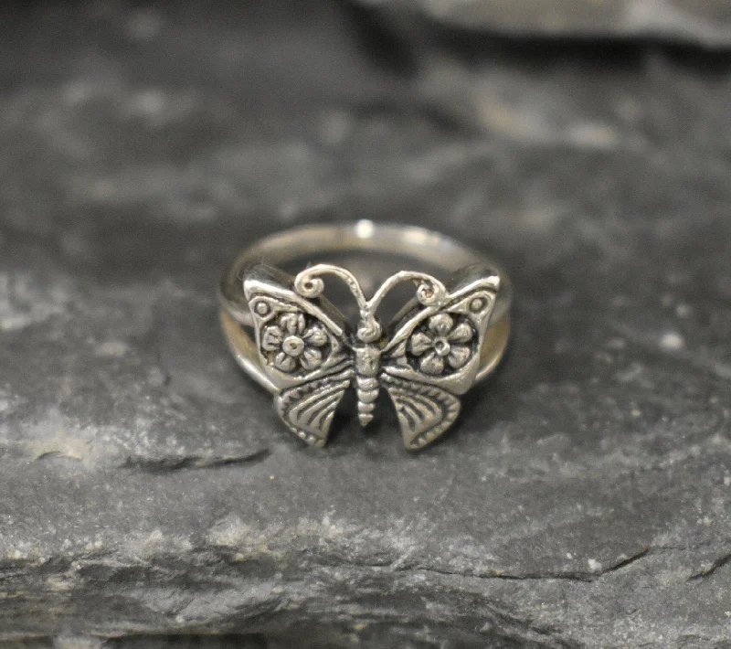 Affordable Engagement Ring Designs-Silver Butterfly Ring - Small Butterfly Ring - Small Animal Ring