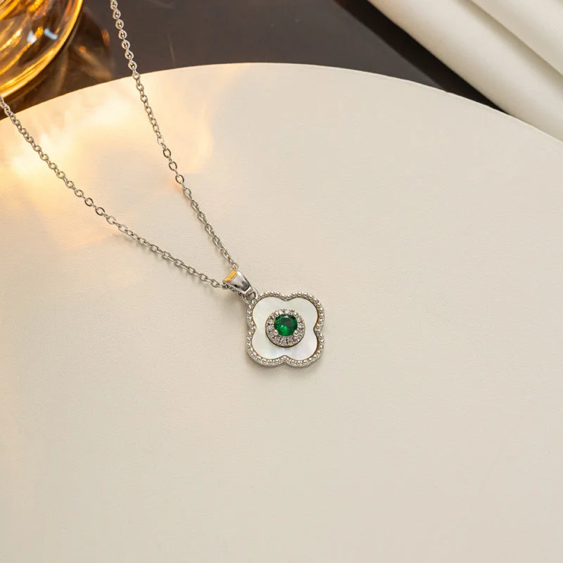 8802 Clover Shell Green Diamond Silver