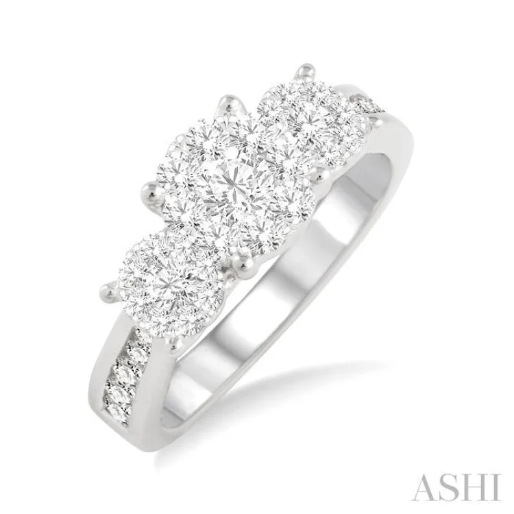 Handmade Diamond Wedding Bands-3/4 ctw Lovebright Round Cut Diamond Ring in 14K White Gold