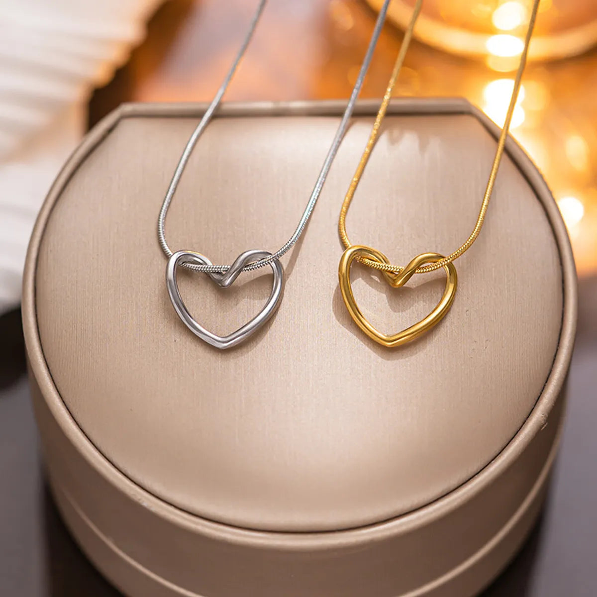 Fine Gold Necklaces-Simple Style Solid Color Titanium Steel Pendant Necklace