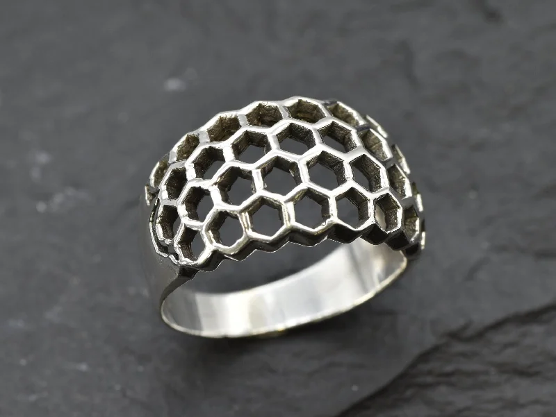 Custom Heart-Shaped Wedding Rings-Silver Honeycomb Ring - Chunky Silver Ring  - Silver Artistic Ring