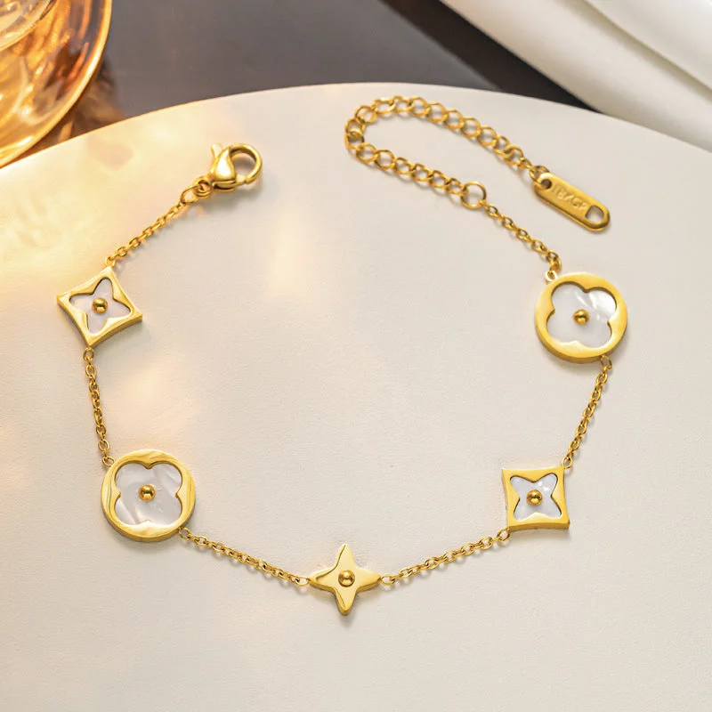 930 Gold Bracelet