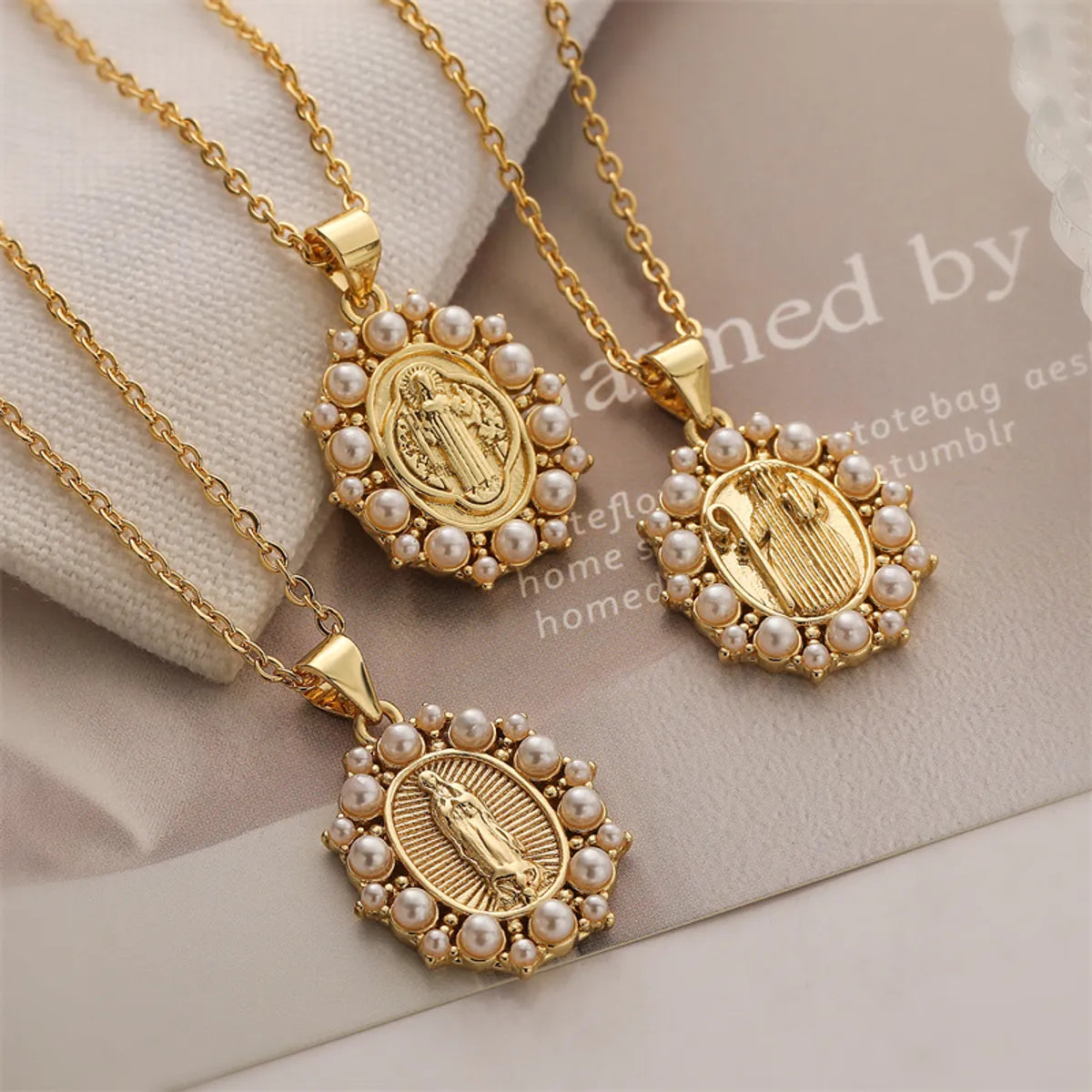 Luxury Gold Necklaces-Copper Simple Style Plating Inlay Human Oval Pearl Zircon Pendant Necklace