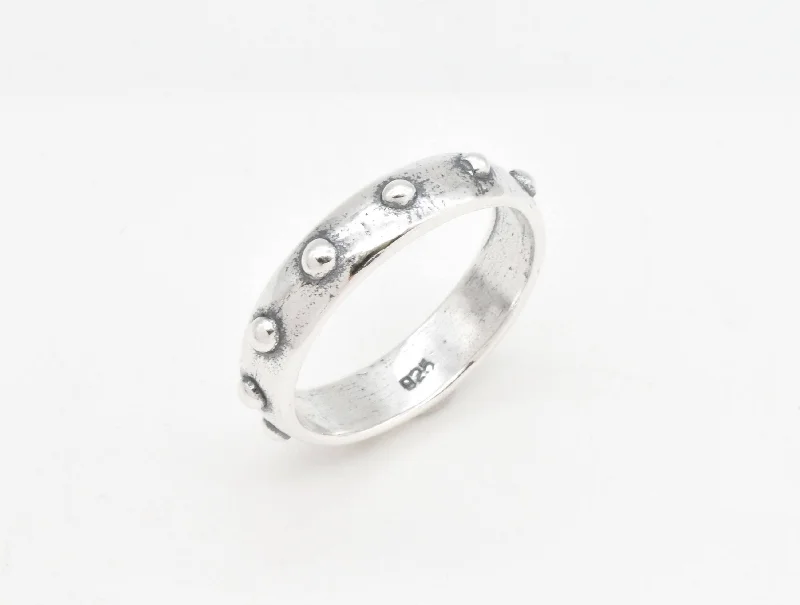 Customizable Engagement Rings for Men-Beaded Silver Band - Dotted Ring - Beaded Wide Band