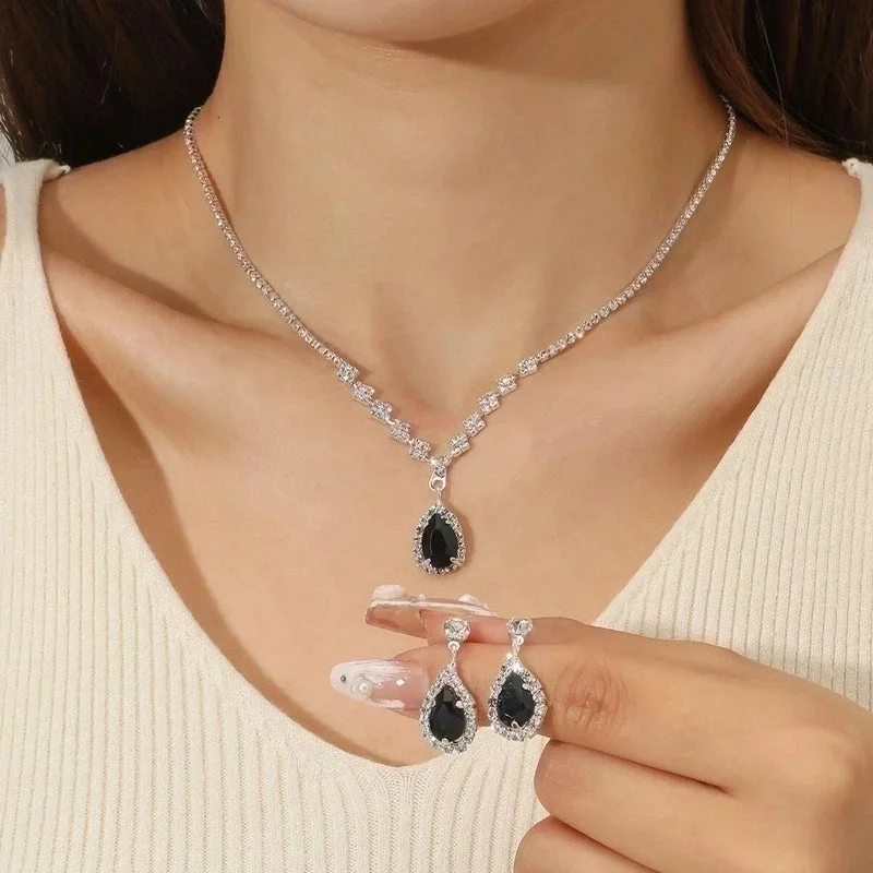 463 Black Necklace Ear Stud Two-Piece Set