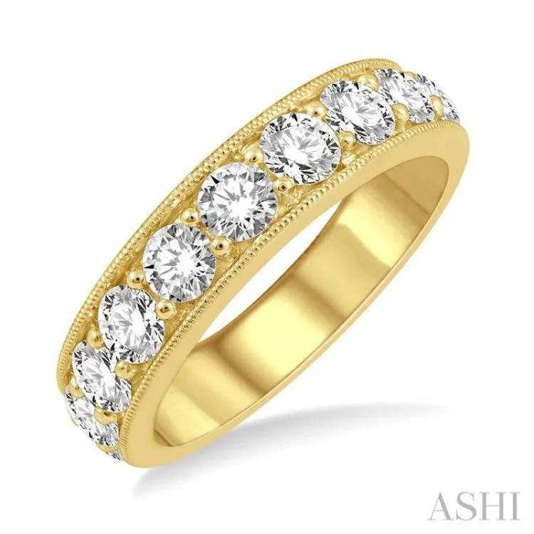 Custom Gold Rings for Men-2.00 ctw Round Cut Diamond Wedding Band in 14K Yellow Gold