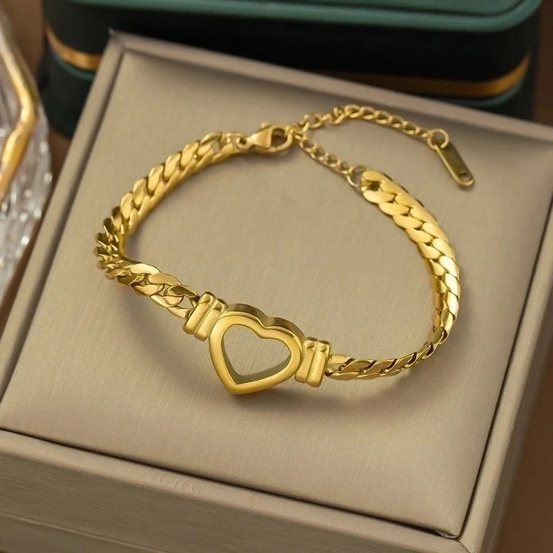 Yc [E64] Hollow Heart Bracelet [Gold]