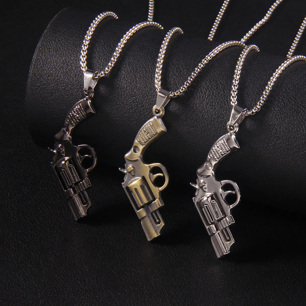 Star Necklaces-Hip-Hop Pistol 201 Stainless Steel Zinc Alloy Plating Men'S Pendant Necklace