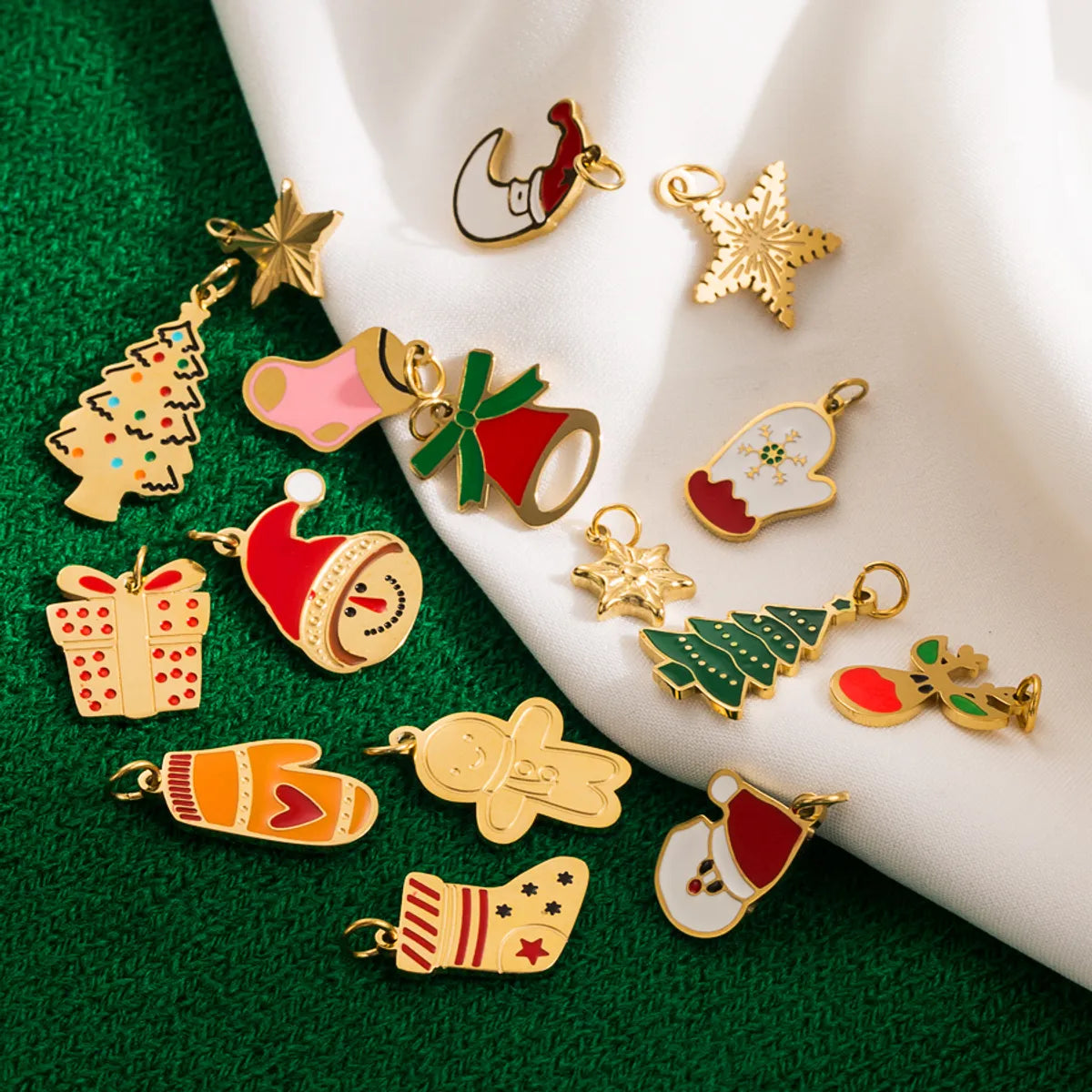 Thin Necklaces-Wholesale Ig Style Sweet Christmas Tree Santa Claus Stainless Steel Enamel Plating 14k Gold Plated 18k Gold Plated Charms Necklace