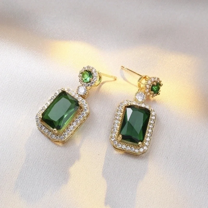 E0087 Emerald Earrings