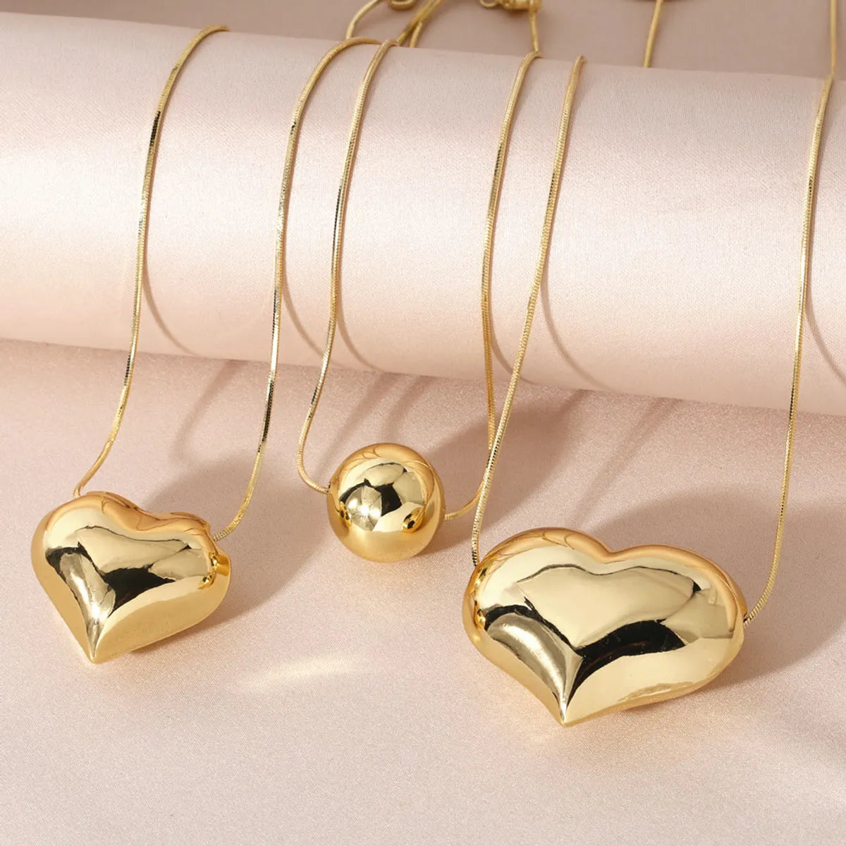 Love Necklaces-Copper 18K Gold Plated Elegant Simple Style Plating Heart Shape Pendant Necklace