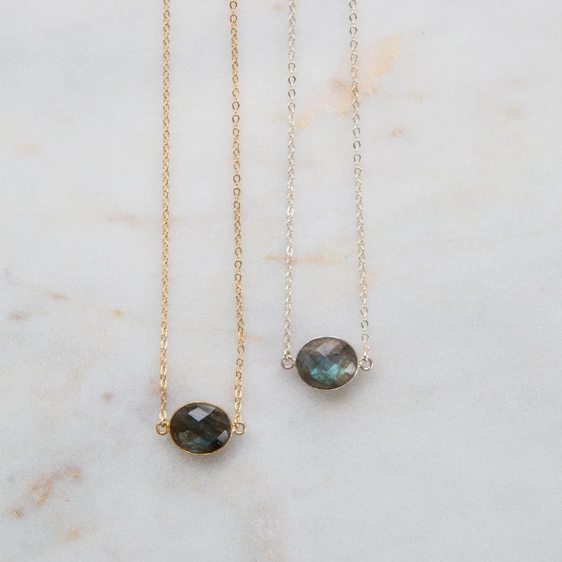 Luxury Pendant Necklaces-Labradorite Bezel Necklace