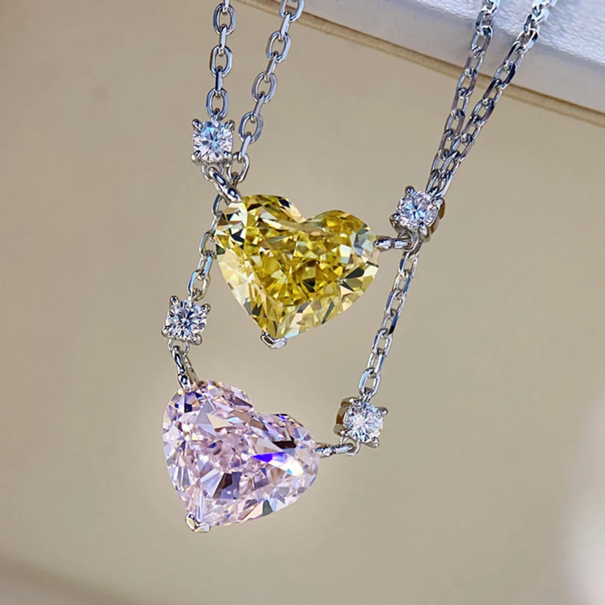 Floral Necklaces-Tik Tok Live Stream Heart-shaped Necklace Female Clavicle Chain Ins Advanced Design Sense Temperament Wild High Carbon Diamond Pink Pendant