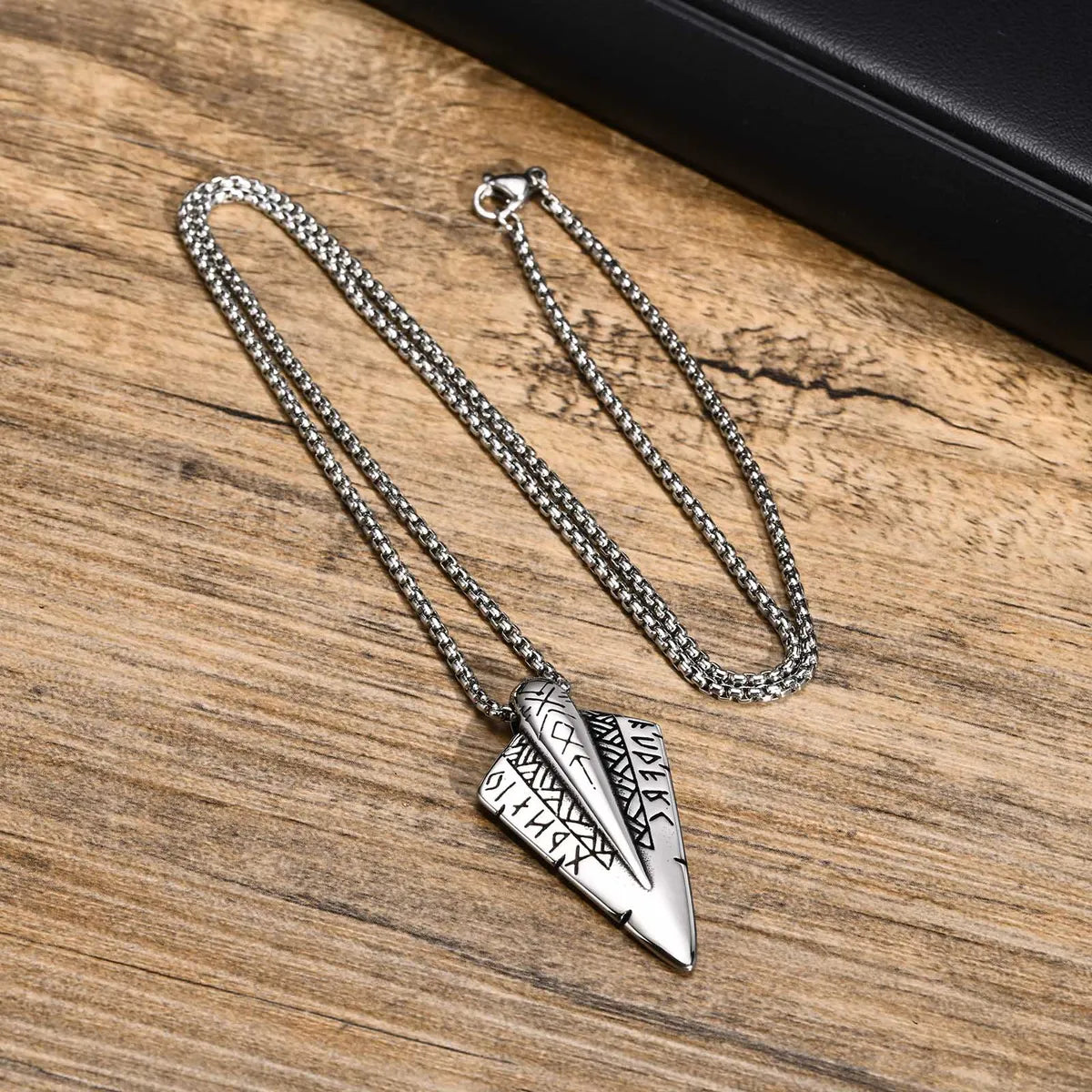 Retro Necklaces-Punk Simple Style Arrow 304 Stainless Steel Men'S Pendant Necklace