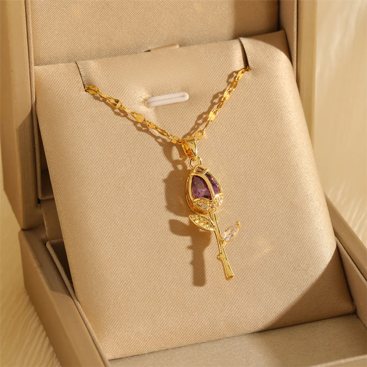 Crystal Necklaces-201 Stainless Steel Brass 18K Gold Plated Hollow Out Inlay Flower Zircon Pendant Necklace