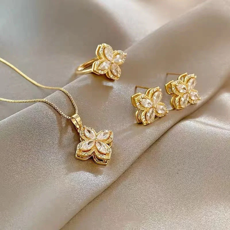 865 Golden Rotating Clover Set