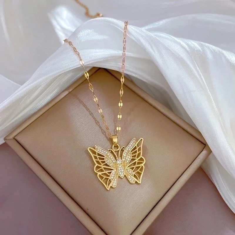 Luxury Gemstone Necklaces-Simple Style Butterfly Titanium Steel Copper Gold Plated Zircon Pendant Necklace In Bulk