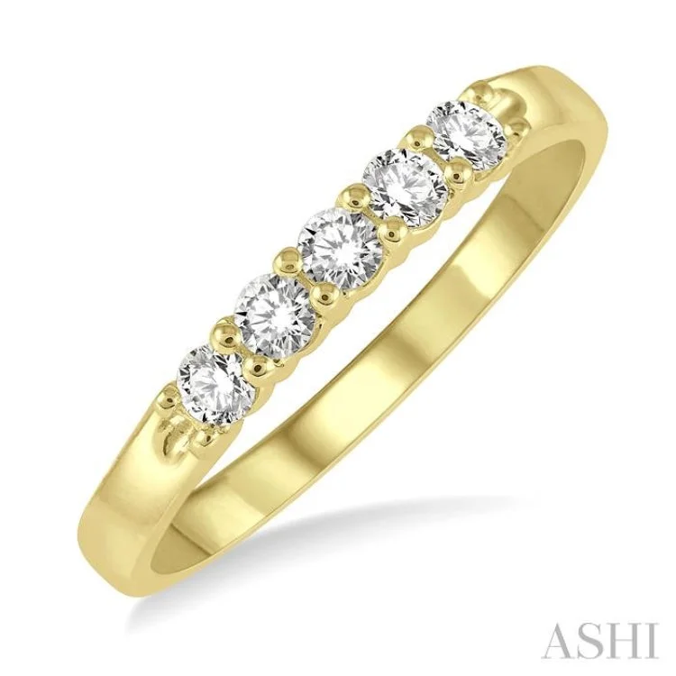 Designer Diamond Engagement Rings-1/4 ctw 5 Stone Round Cut Diamond Wedding Band in 14K Yellow Gold