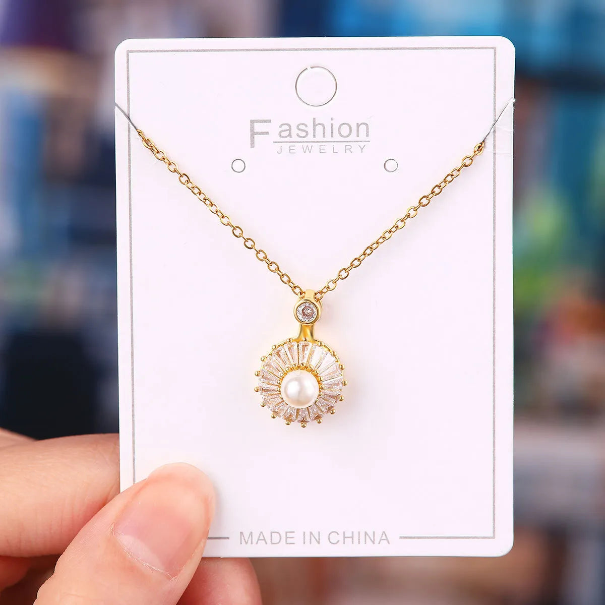 X5858# Rotating White Zirconium Pearl Flower