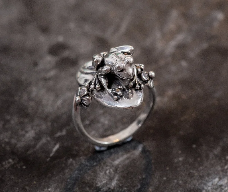 Vintage Custom Engagement Rings-Silver Frog Ring - Small Frog Ring - Silver Animal Ring