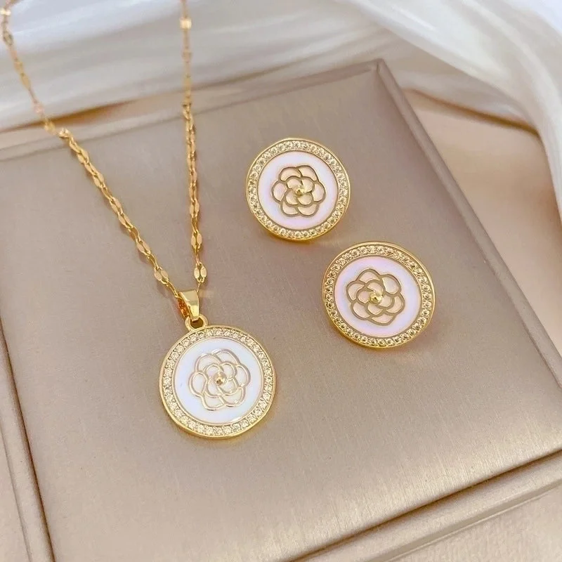 D425 Necklace-D426 Stud Earrings